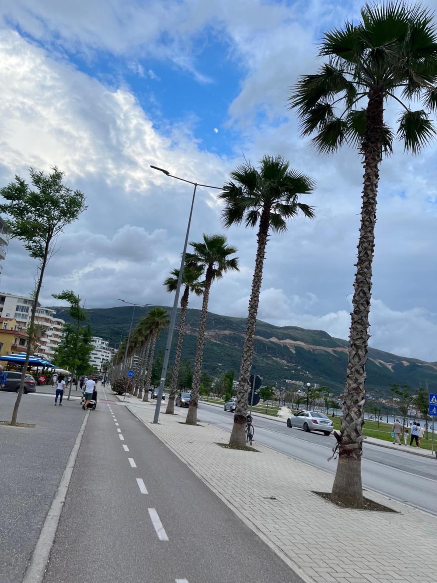 Sea View Apartment Vlorë Exterior foto